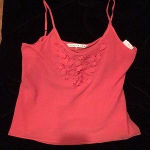 ⬇️ NWT! Trina Turk top! Size Large